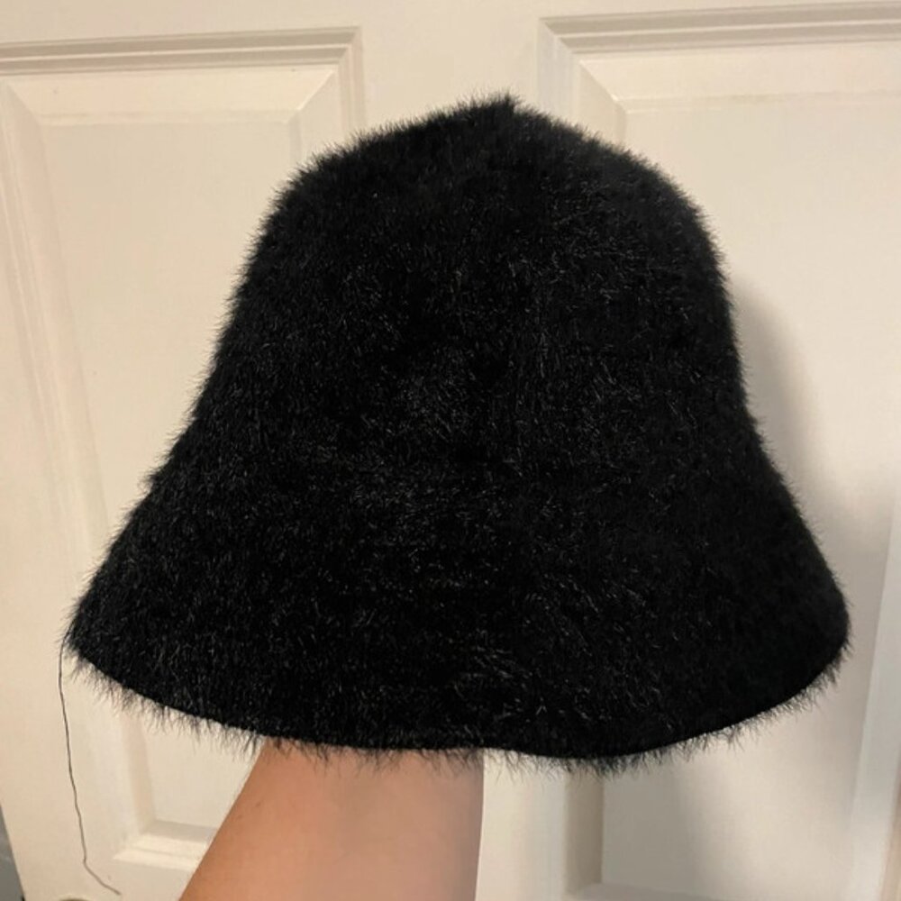 Black fuzzy hat